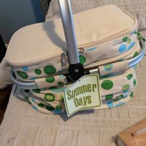 ☀️ Keep Your Drinks and Snacks Cool in Style with the Summer Days Aluminum Frame